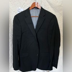 Tommy Hilfiger Suit Jacket
Size 42L
#035